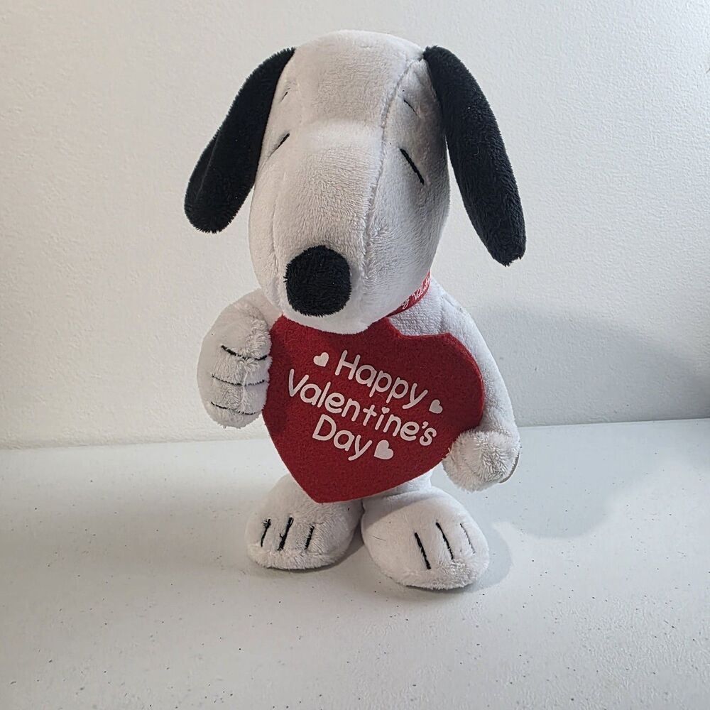 Peanuts Snoopy Valentines Day Standing Plush 9" Theme Song 2015 Musical Walks